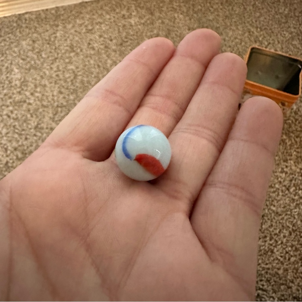 Traditional Glass‎ Marbles Lot of 35 With Tin - Picture 7 of 10